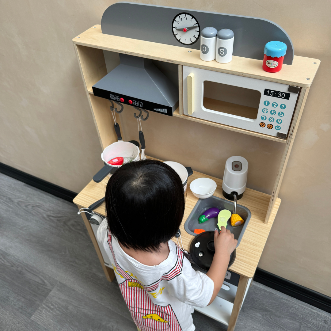 Kitchen with working faucet