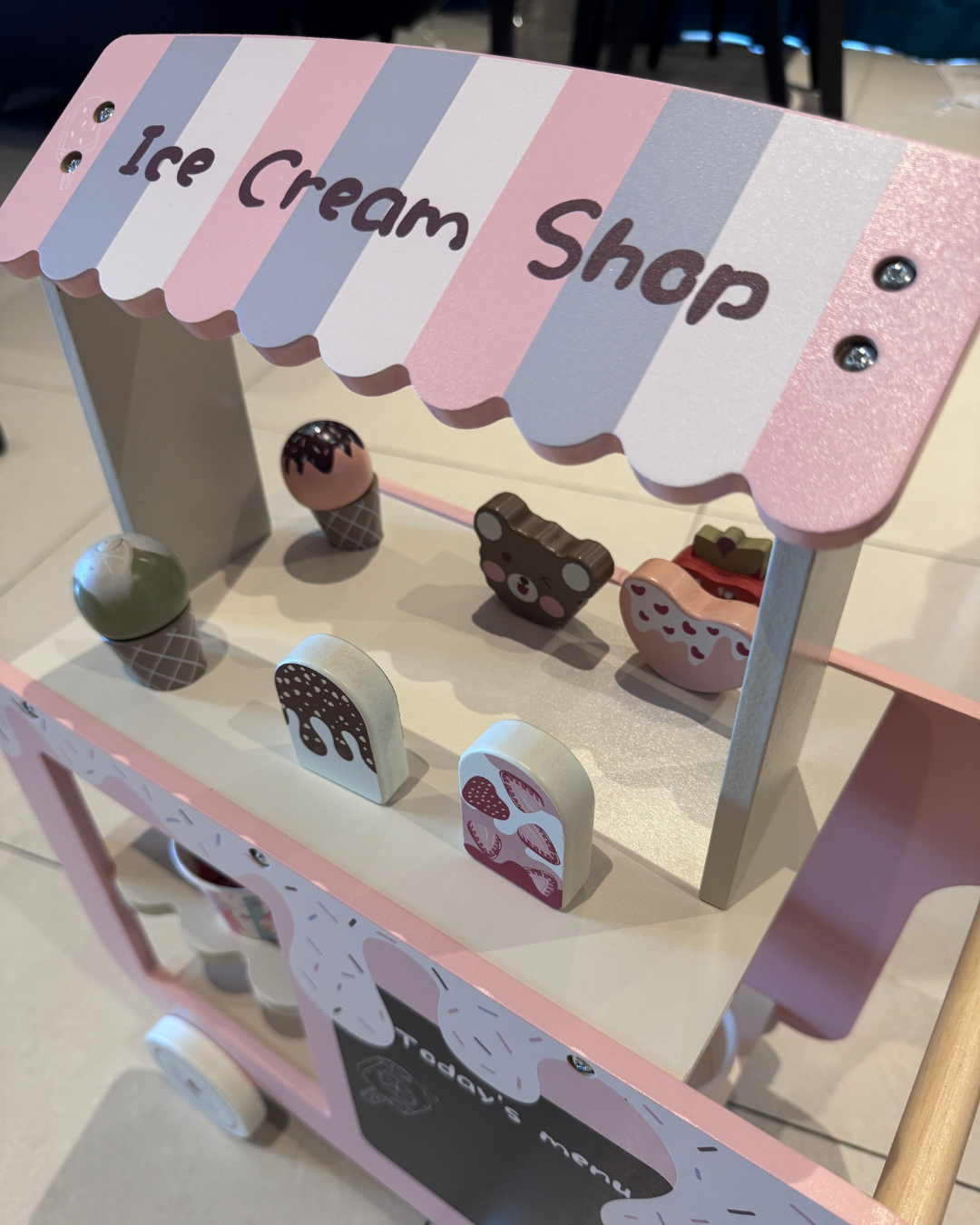 Ice cream truck